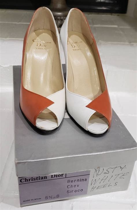 christian dior souliers satin pumps from 1968|Christian DIOR Souliers, circa 1966/1968. Escarpins en satin noir..